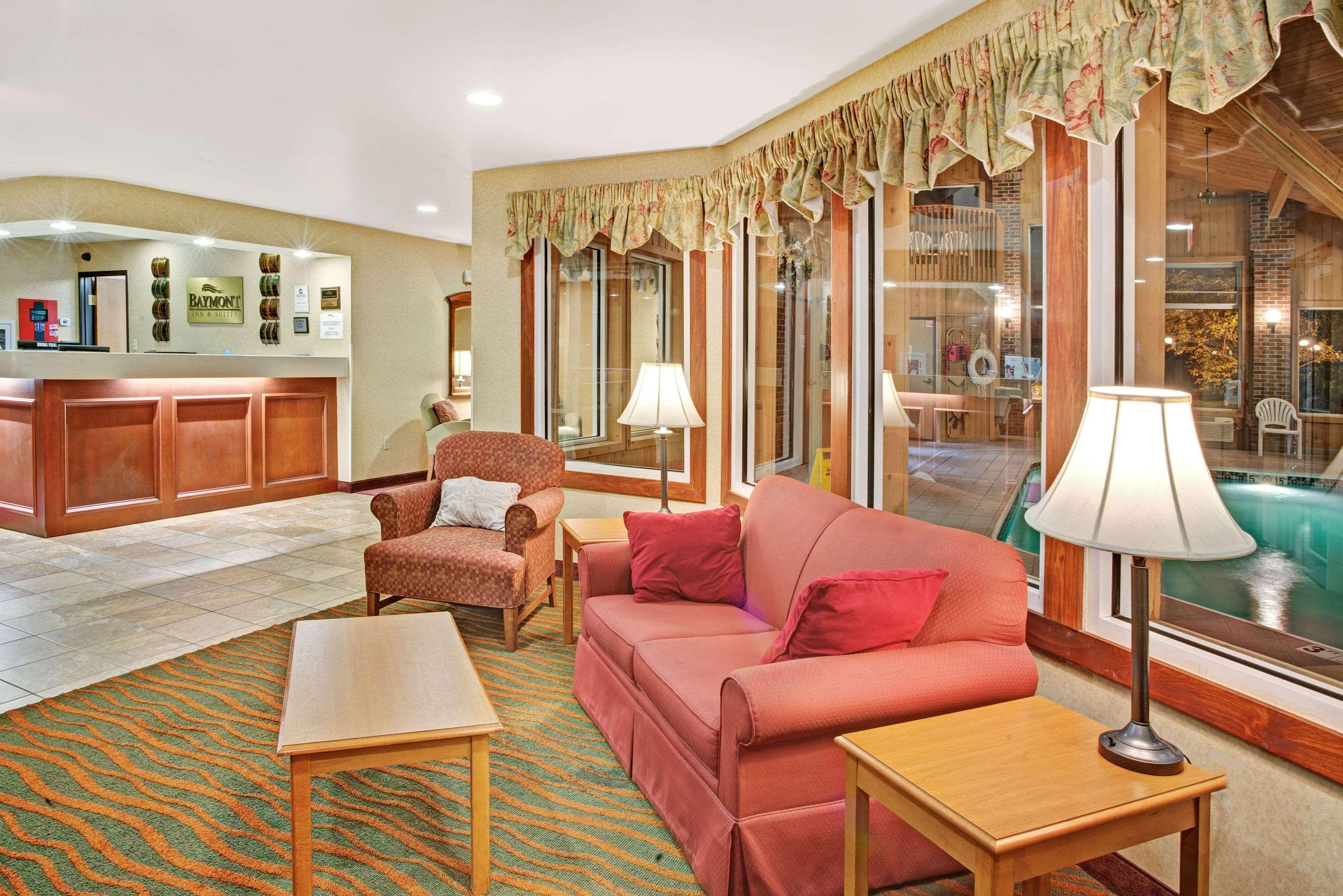 Baymont By Wyndham Indianapolis Hotel Exterior photo